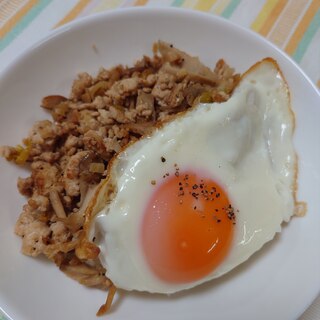 舞茸鶏そぼろ丼